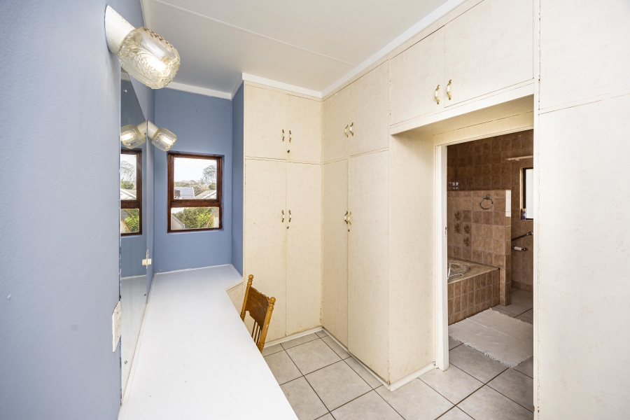 4 Bedroom Property for Sale in Cintsa East Eastern Cape